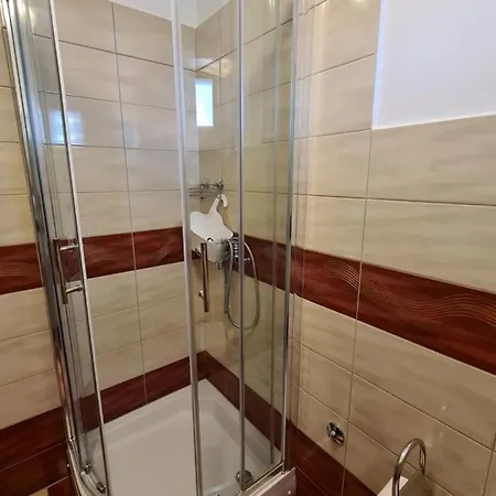 Apartman Lorena - 100m To The *