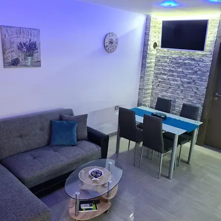 Apartment Apartman Lorena - 100m To The Beach