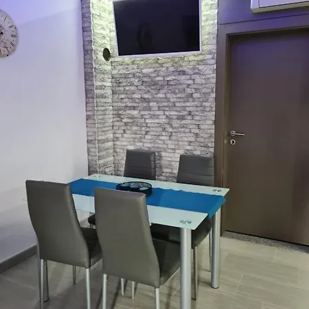 Apartment Apartman Lorena - 100m To The Beach Vir