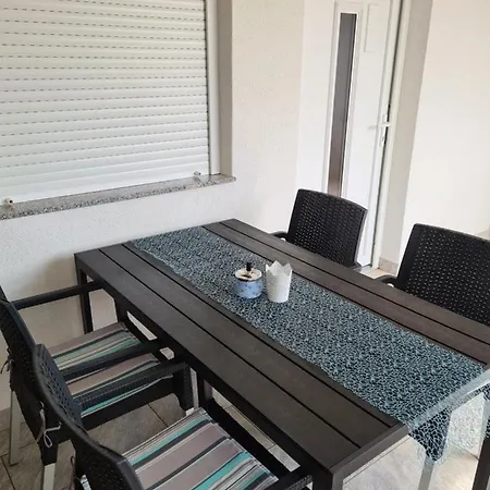 Apartman Lorena - 100m To The Beach *