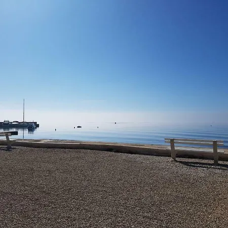 Apartman Lorena - 100m To The Beach * Vir